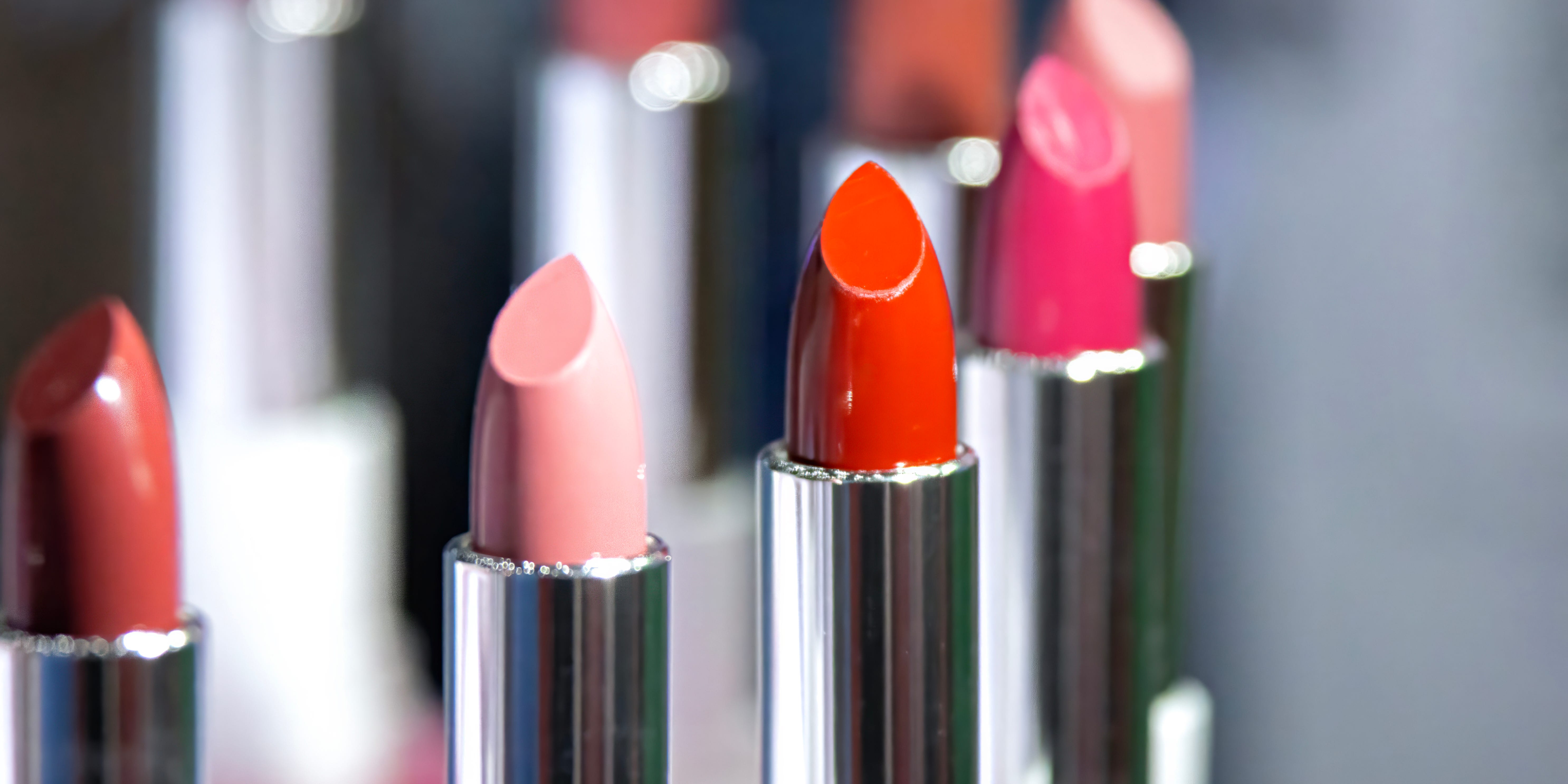 Frosted Lips Are Back: How to Get the 2026 Look