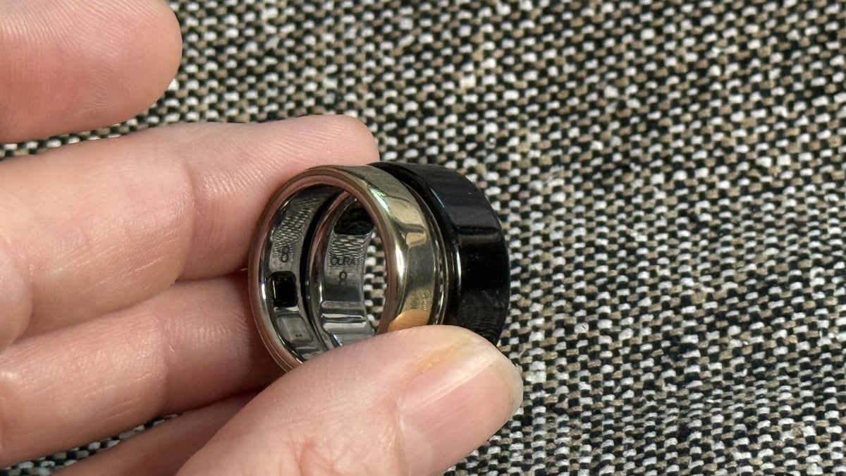 How Small Is the Oura Ring 5 Compared to Other Smart Rings?