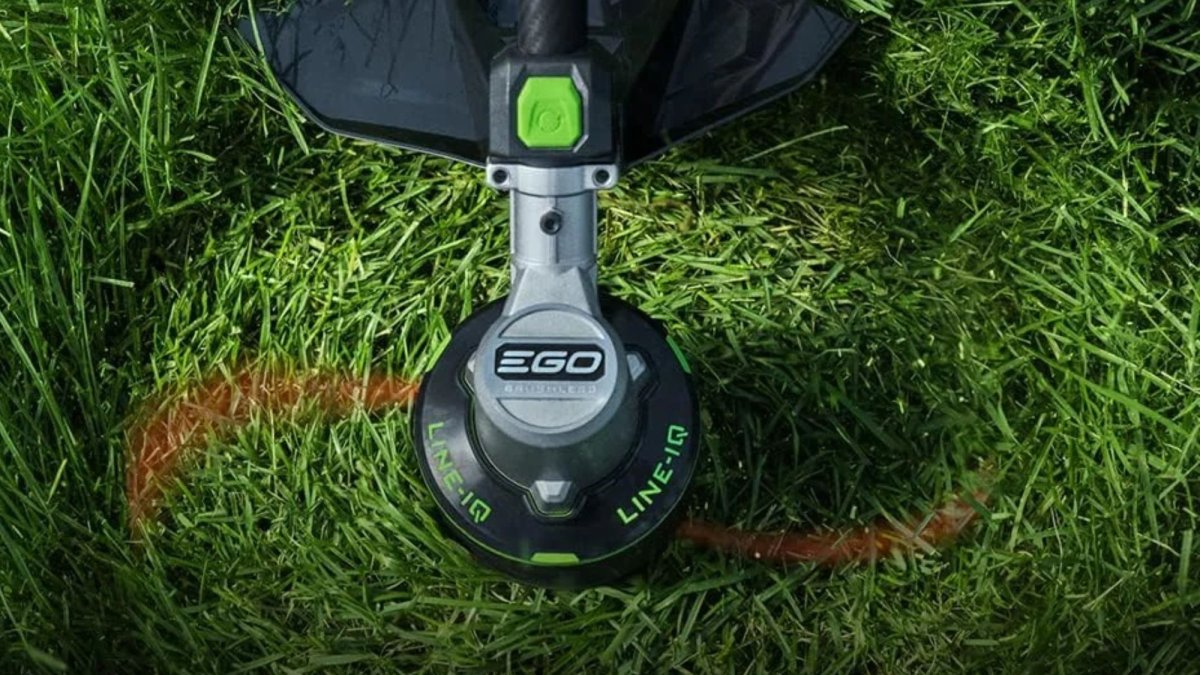 Lowe's Ego Days: Fall Yard Cleanup Kits Discounted Up to 29%
