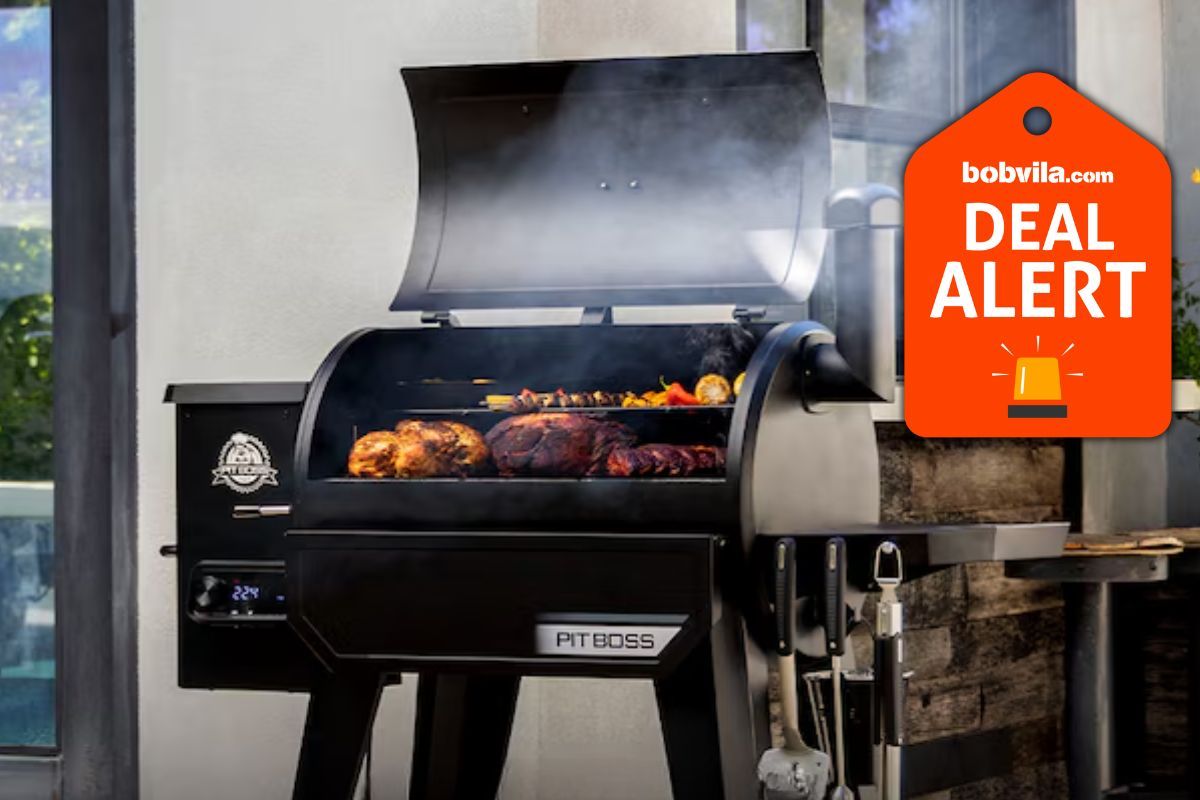 Outdoor Grill and Griddle Cleaning: Surfaces, Methods, and What Actually Works