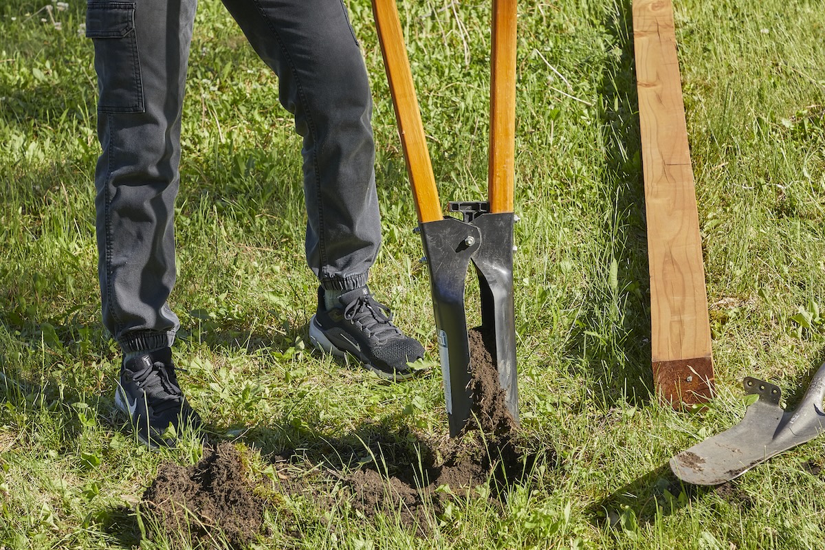What a Post Hole Digger Actually Teaches You About the Right Tool